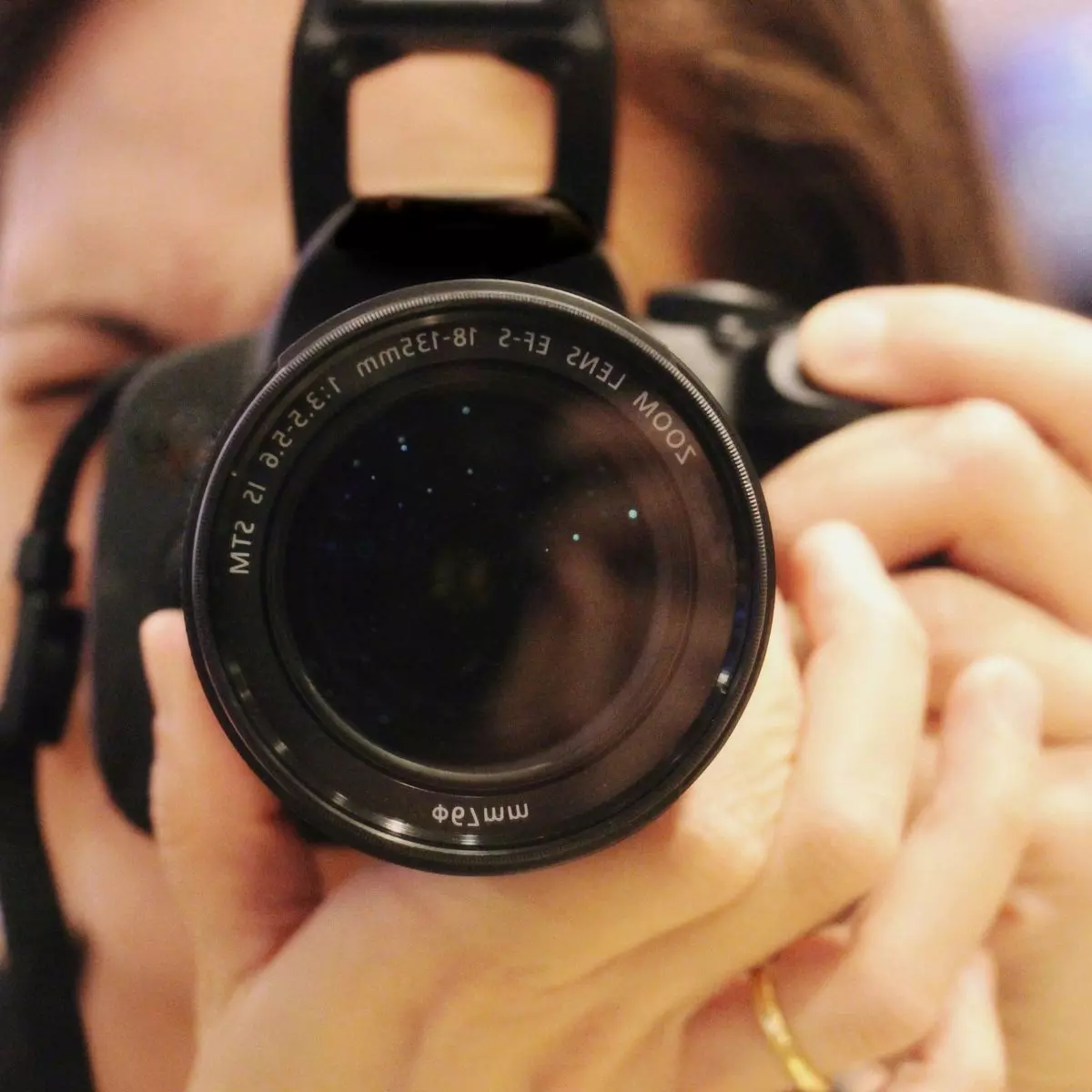 Teknik Fotografi Potret dengan TTArtisan AF 75mm F2