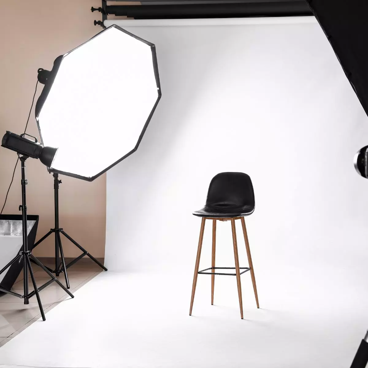 1. Mengabaikan Pencahayaan yang Tepat