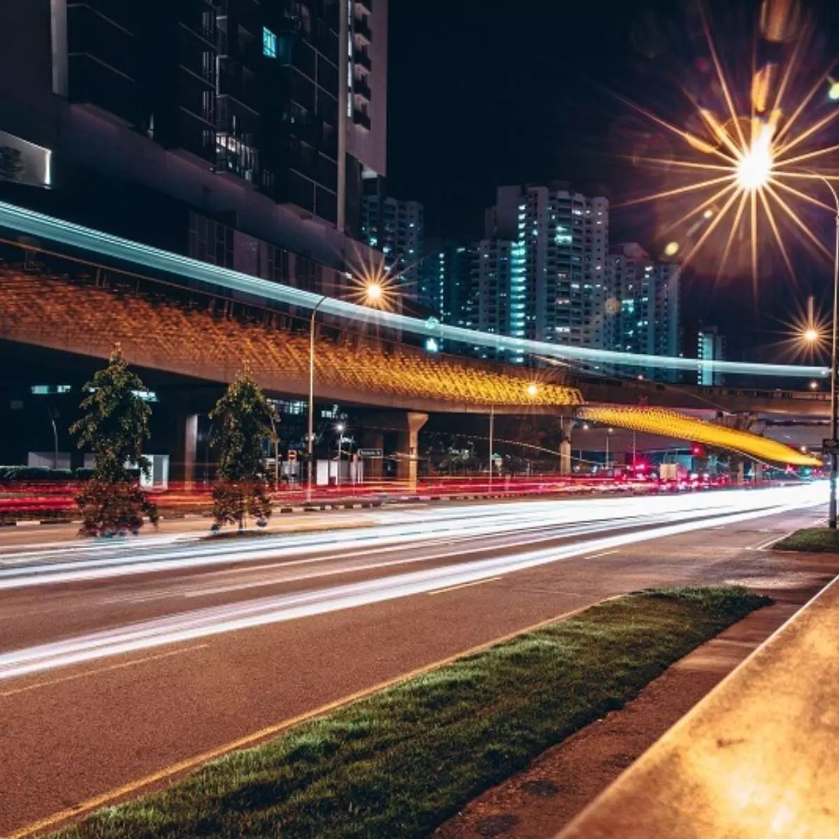 Bukaan Lebar untuk Objek Bergerak dan Kondisi Minim Cahaya