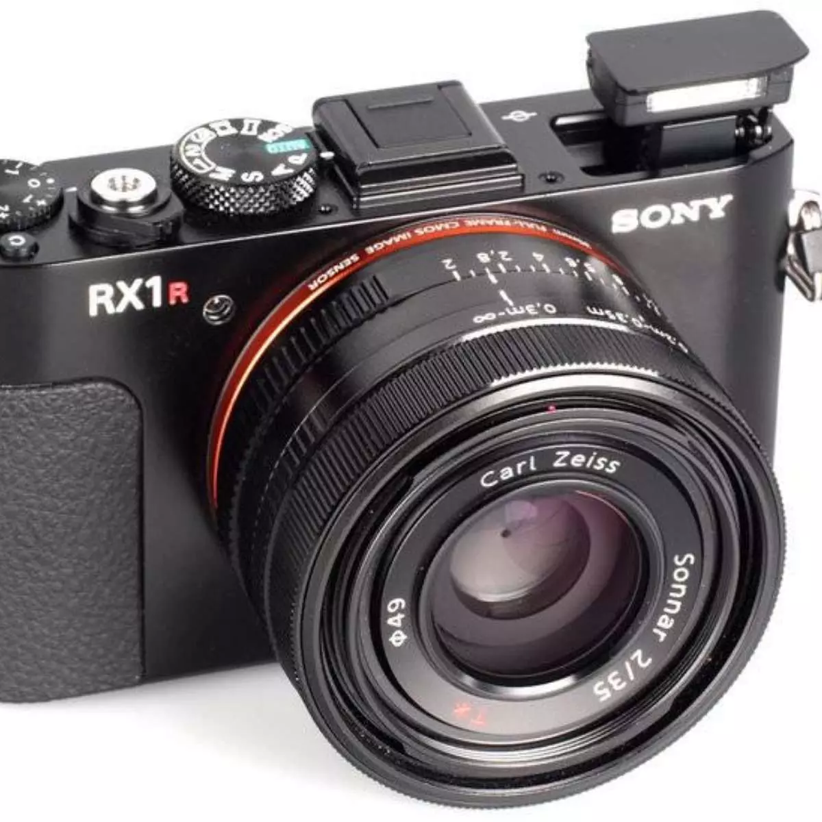 Ukuran Ringkas dan Desain Compact Premium