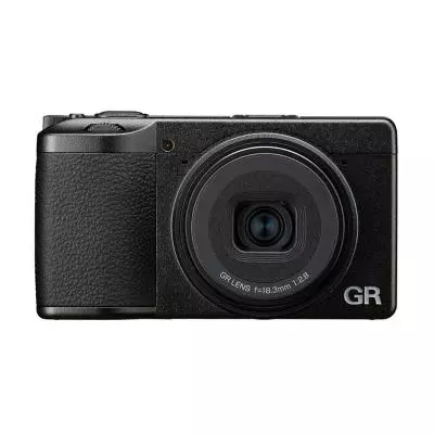 Ricoh GR IV