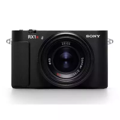 Desain & Build Quality Premium