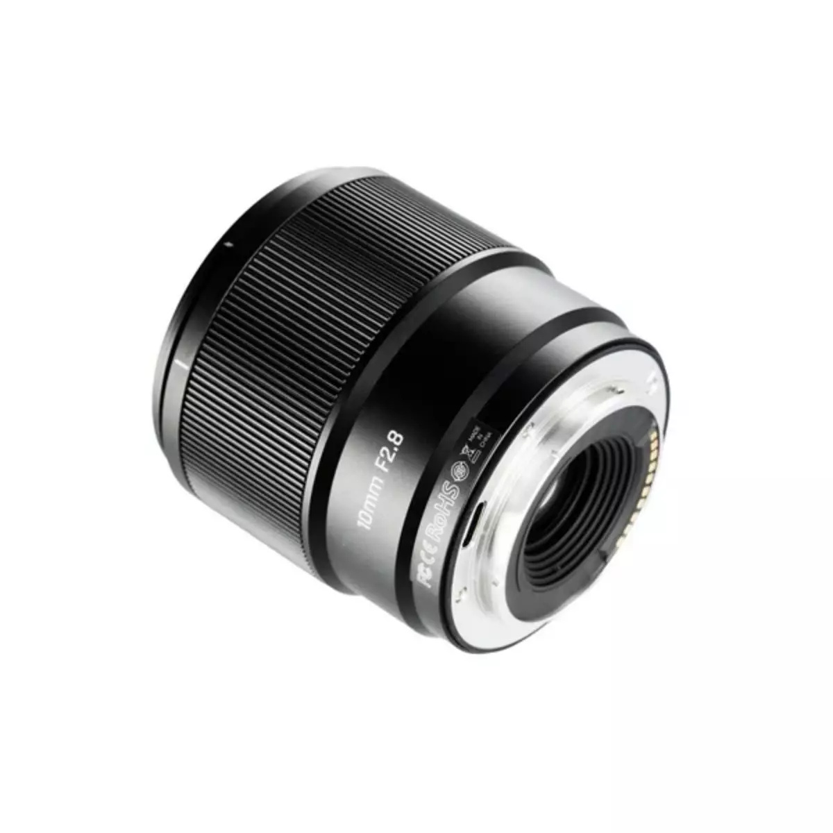 Perbandingan dengan Lensa Sejenis