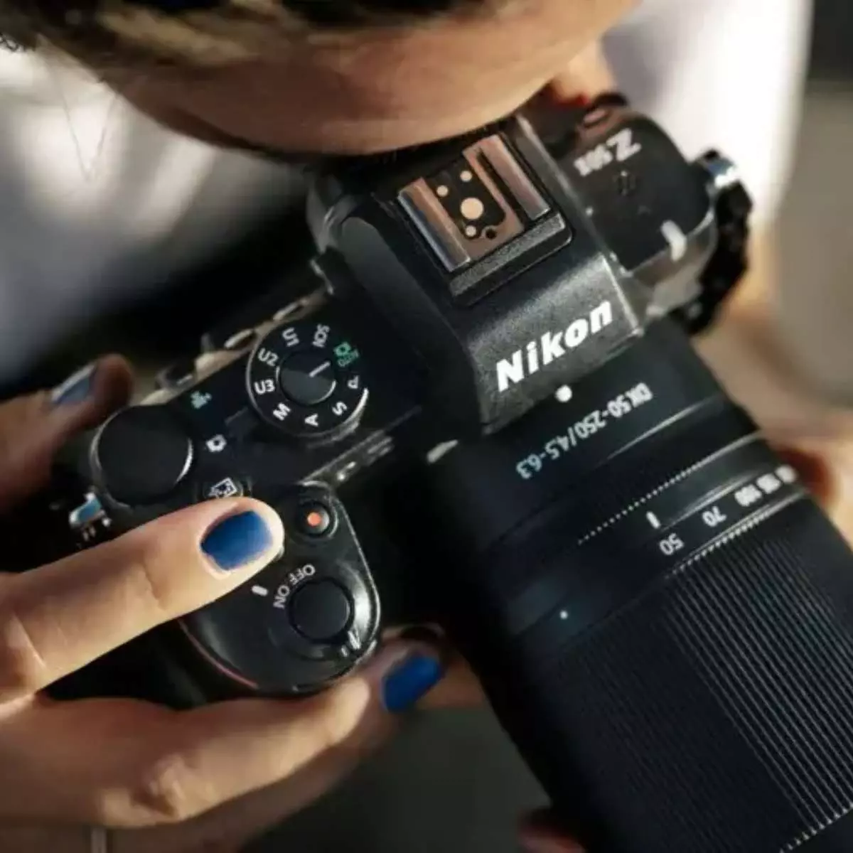 Autofocus Andal dengan Subject Detection Turunan Kamera Flagship