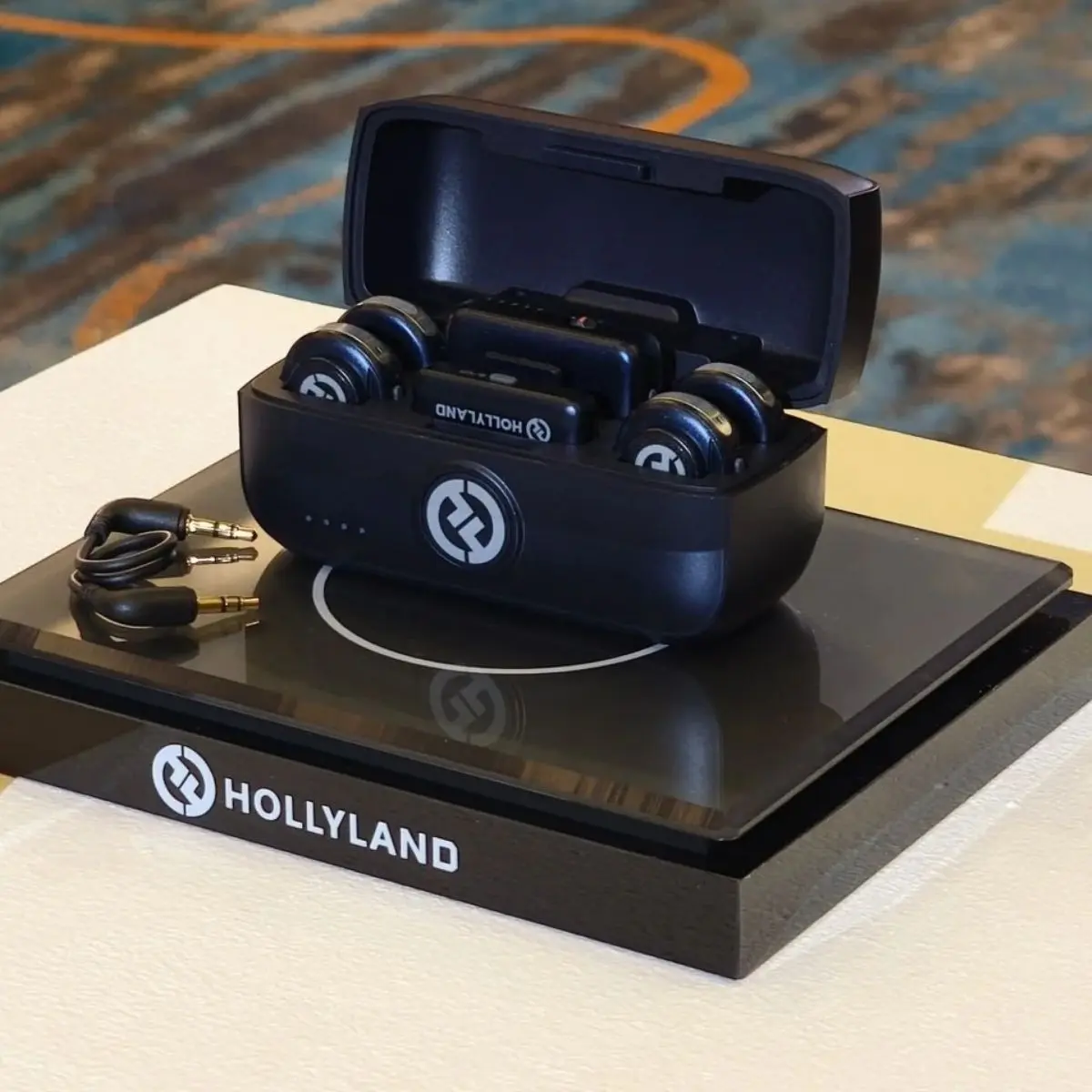 Hollyland LARK M3 Resmi Diperkenalkan di Indonesia