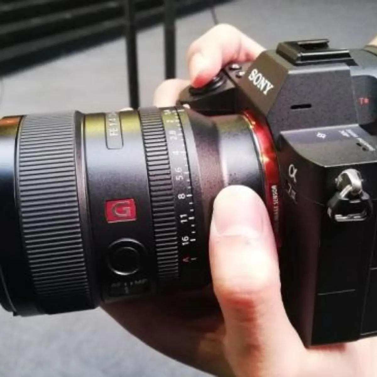 Full Frame atau APS-C Lebih Cocok untuk Fotografi?
